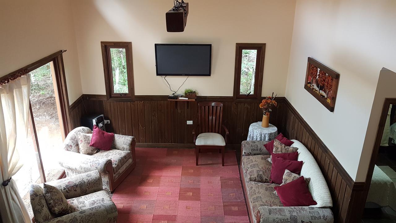 Cabanas Alto Mahuida * Pucón